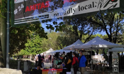 Vanitas' Market a Cremona: ai Giardini di Piazza Roma un mix di artigianato, vintage e riciclo