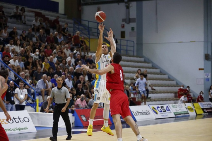 La Vanoli Basket si aggiudica il derby con la Ju-Vi Ferraroni 76-72