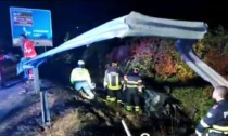 Spino d'Adda: folle inseguimento in auto, 31enne si schianta contro il guardrail