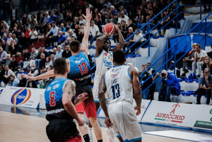 Quinta vittoria consecutiva per la Vanoli che al PalaRadi batte la NPC Rieti 91-70