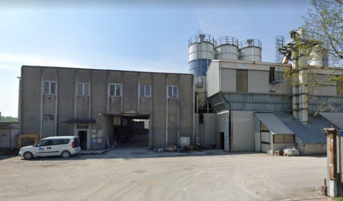 Schiacciato da una lastra di cemento, muore operaio 50enne