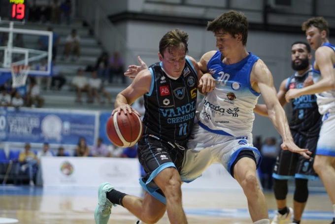 Basket Serie A2: la Vanoli Cremona conquista la vittoria 66-73 ad Agrigento