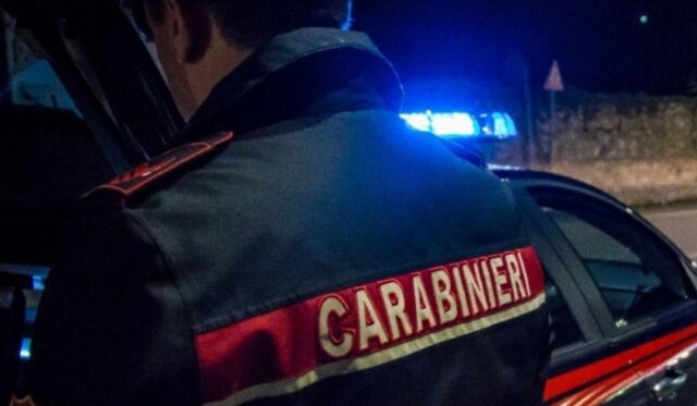 Furto nella notte a scuola, rubate le canaline in rame del tetto dal valore di 10mila euro