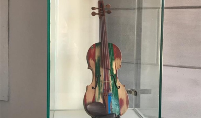 Il Violino del Mare nelle collezioni del Museo: il legno delle barche trasformato in strumenti musicali