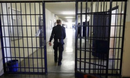 Detenuto tenta di evadere dall'ospedale di Cremona: bloccato dagli Agenti