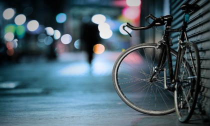 Ritrova la bici rubata al padre, denunciato ricettatore 22enne