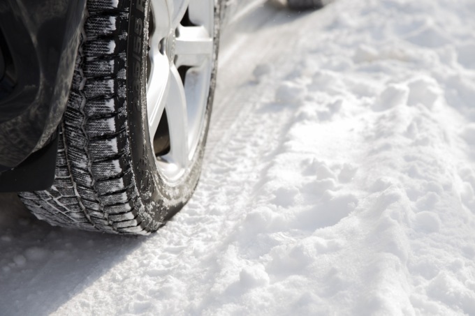 Gomme da neve o catene a bordo: l’elenco delle provinciali dove sono obbligatorie