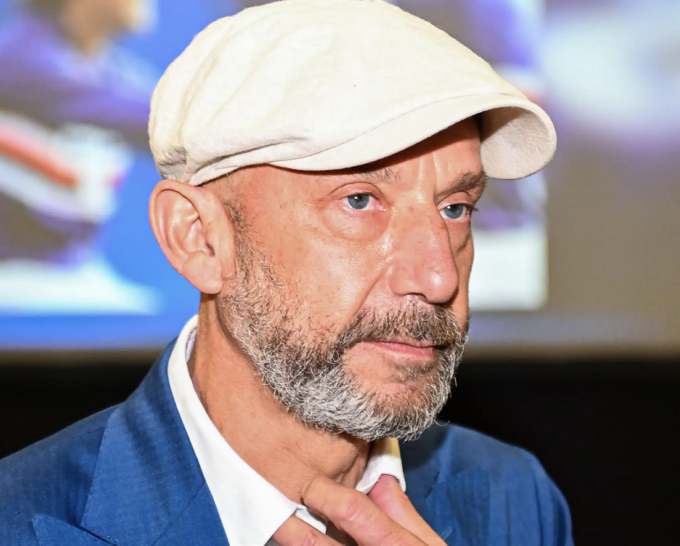 Paura per Gianluca Vialli ricoverato a Londra, la mamma 87enne è partita da Cremona