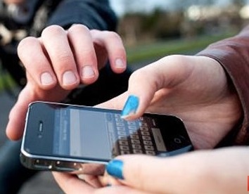 Crema: ladro 18enne aggredisce due ragazze, arrestato per tentata rapina