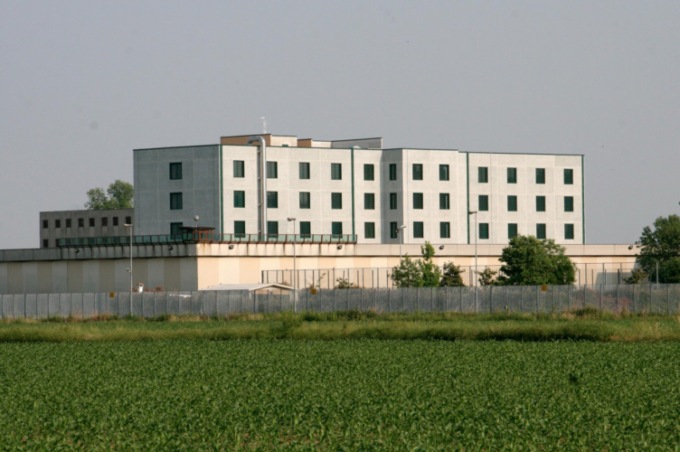 Non rispetta il programma terapeutico dopo i furti, 36enne accompagnato nel carcere di Cremona