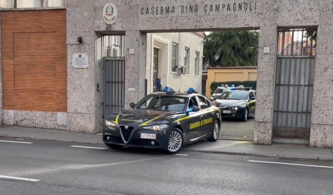 Ex funzionaria di banca truffa due anziane sorelle derubandole di oltre 2 milioni di euro