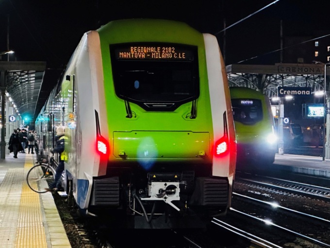 Sulla Milano-Lodi-Cremona-Mantova arriva un treno Caravaggio in più