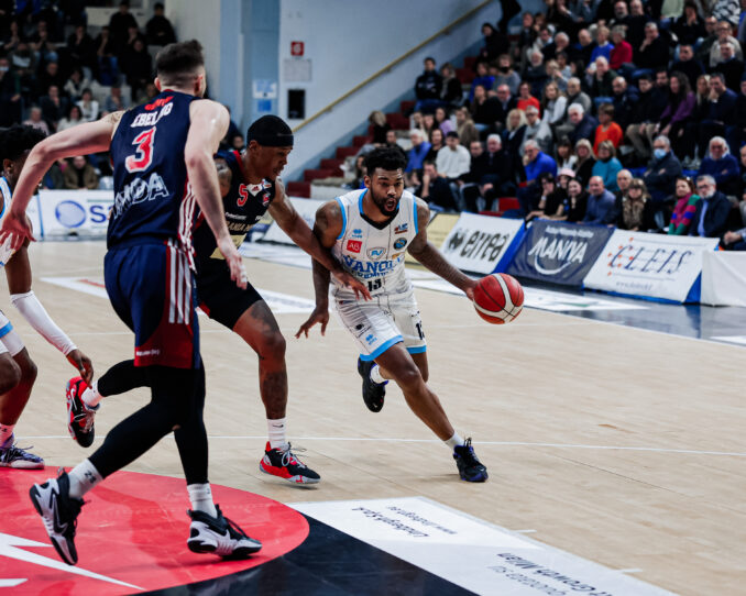 La Vanoli Cremona vince al PalaRadi 86-73 contro l’Urania Milano