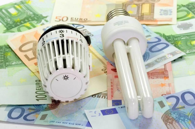 Caro energia a Cremona: bollette elettricità +108% e gas +57% nel 2022