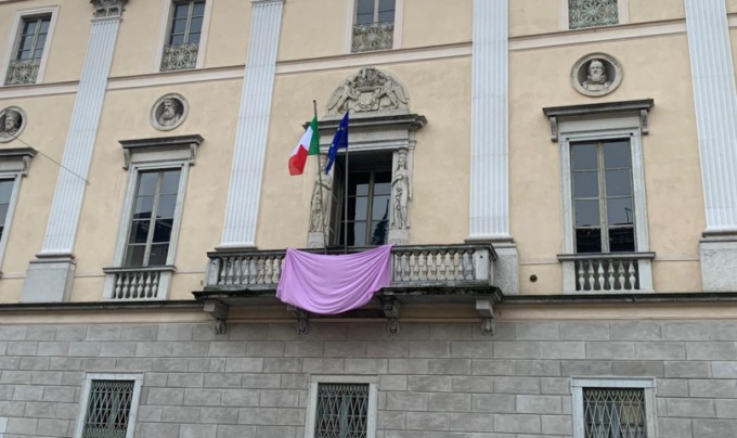 Giornata del Fiocchetto Lilla, il Comune di Cremona sensibilizza sui disturbi alimentari