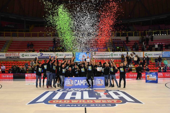 La Vanoli Cremona batte 65-60 Cento e vince la Coppa Italia 2023