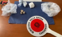 Lotta allo spaccio di droga: sequestrata eroina e cocaina, cinque segnalati