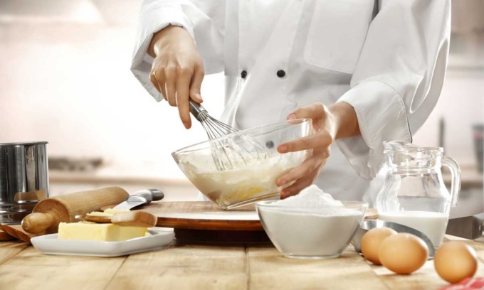 Pasticceri, panettieri e pastai artigianali, è allarme in Lombardia: “Ne mancano almeno 3mila”