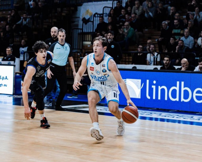 Ultima partita prima dei play-off per la Vanoli Cremona che affronterà la Tramec Cento
