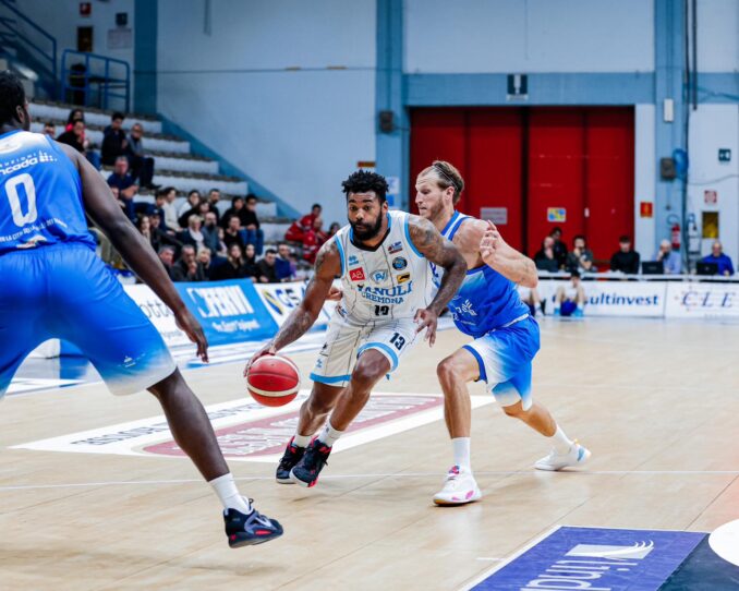 La Vanoli Cremona vince gara 1 dei quarti di finale playoff: al PalaRadi finisce 83-67 su Agrigento