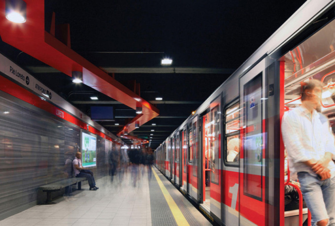 Tentano la rapina sulla metro a Milano, minorenni in comunità a Cremona