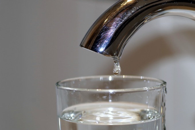 L’acqua potabile della Lombardia inquinata da PFAS: lo studio di GreenPeace