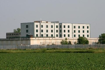 Viola le prescrizioni: 33enne arrestato e trasferito in carcere