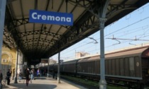 Minorenne pestato di botte in stazione a Cremona, denunciati i due aggressori