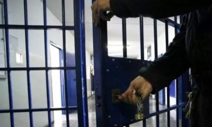 Agli arresti domiciliari ma continua a spacciare, 60enne di Cremona in carcere