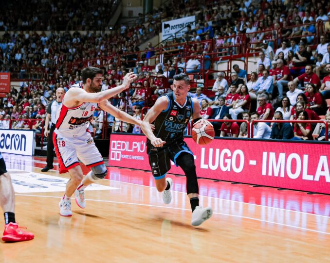 Finali Playoff Serie A2: la Vanoli Cremona vince contro Forlì 64-69