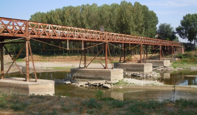 Non più sicuro: chiude il ponte in ferro tra Calvatone e Acquanegra