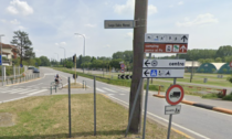 Ciclista 64enne investita da una moto sulle strisce pedonali a Cremona, portata in ospedale