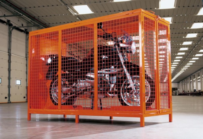 Arriva a Cremona “2ruotExpress”, il comodo trasporto di moto e bici in vacanza