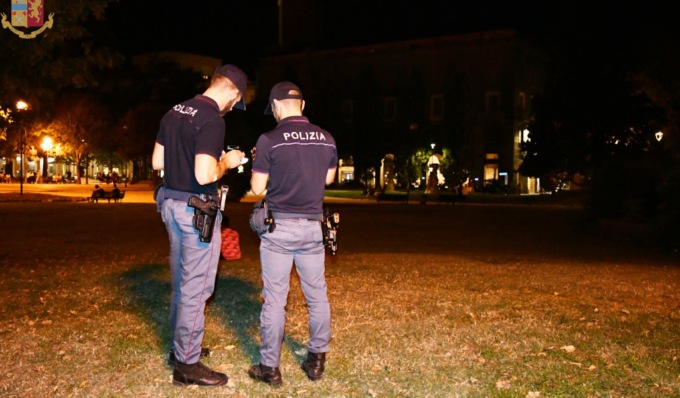 La lite degenera, 50enne colpito al volto con cocci di bottiglia