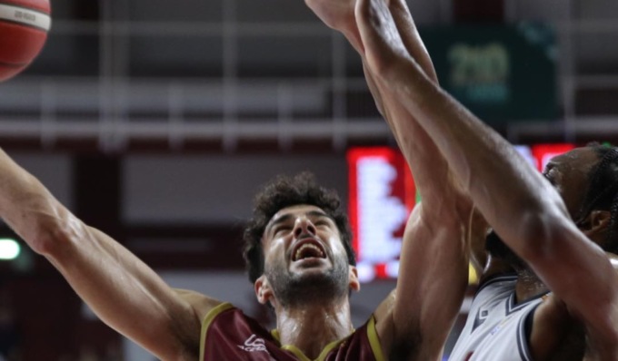 Sconfitta in Sicilia per la Juvi Ferraroni, contro Shark Trapani termina 82-75