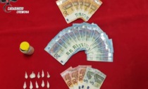 Sorpreso con 13 dosi di cocaina e denaro contante, 39enne arrestato per spaccio