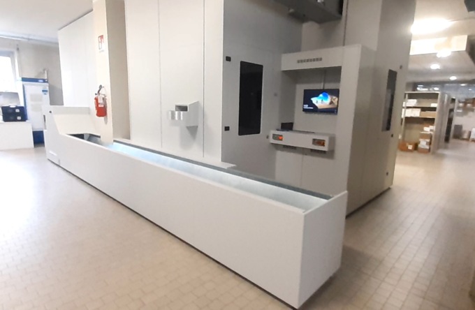 Un robot per distribuire le medicine, la tecnologia arriva alla Farmacia Ospedaliera di Cremona