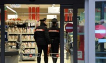 Furti nei supermercati a Soresina, Pizzighettone e nel Lodigiano: presa coppia di giovani ladri seriali