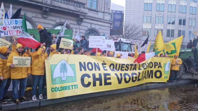 Coldiretti in piazza a Bruxelles contro le norme europee, presente anche delegazione cremonese