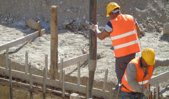 Lavora in nero in un cantiere edile e intanto percepisce il Reddito di Cittadinanza