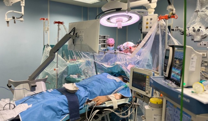 Tumore al cervello: a Cremona utilizzate due tecniche innovative nello stesso intervento. E’ la prima volta in Europa