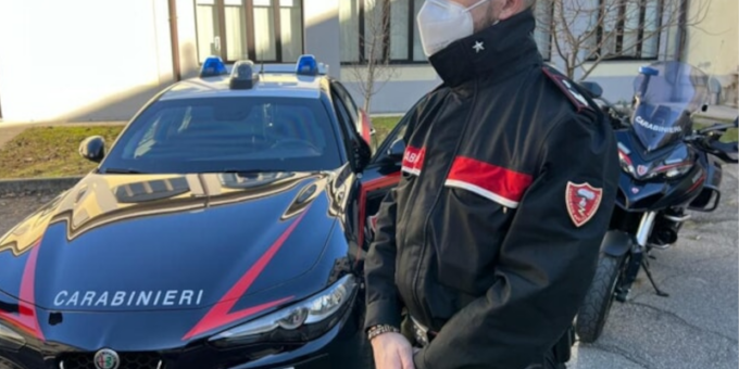 Viola il divieto di avvicinamento ed entra in casa dei genitori: paura nell’abitazione