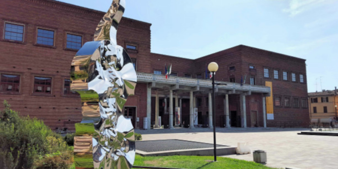 Stradivari Golden Bell al Museo del Violino di Cremona ed anche sul web