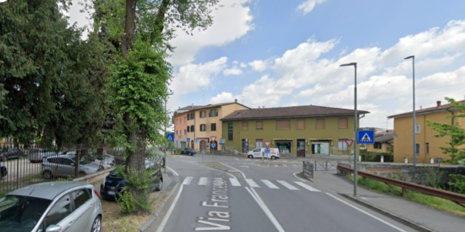Investita mentre attraversava le strisce pedonali, 39enne in Ospedale