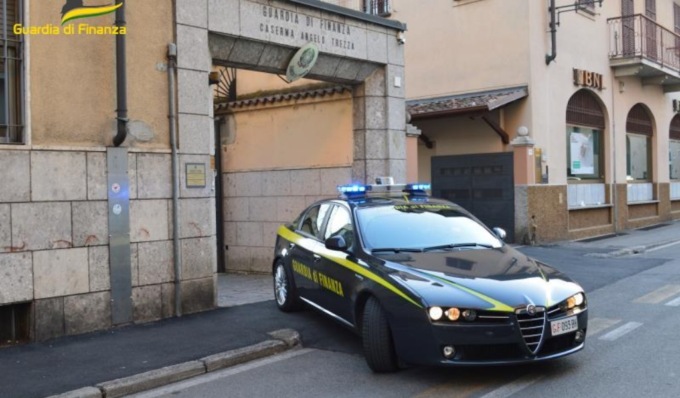 Fatture e documenti falsi per ottenere fondi pubblici: sei denunciati dalla Guardia di Finanza