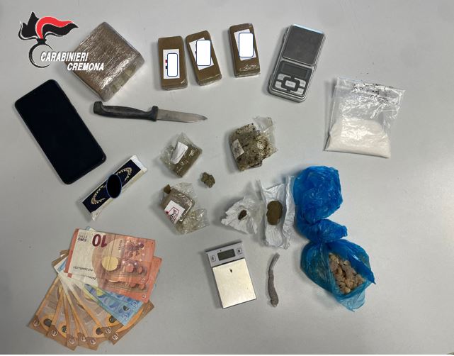 Viola gli arresti domiciliari fin dal primo giorno, scatta l’arresto per lo spacciatore 21enne