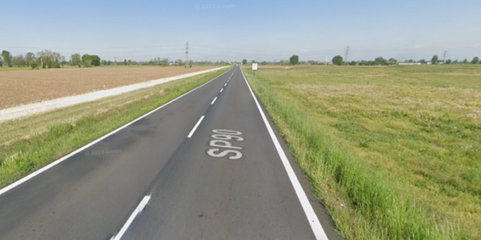 Tampona un camion e finisce contro un’auto, motociclista 24enne muore sul colpo
