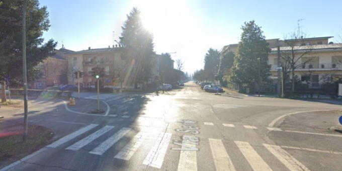 Scontro fra due auto, coinvolte 6 persone: tutte tra i 18 e i 24 anni