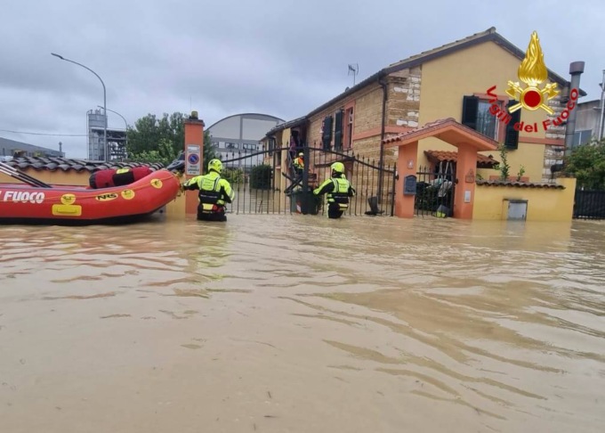 I Vigili del Fuoco di Cremona rientrano dalla missione in Emilia-Romagna