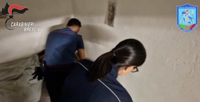 La cocaina entrava in carcere all’interno dei cioccolatini: 13 arrestati, tra cui un agente di Polizia Penitenziaria